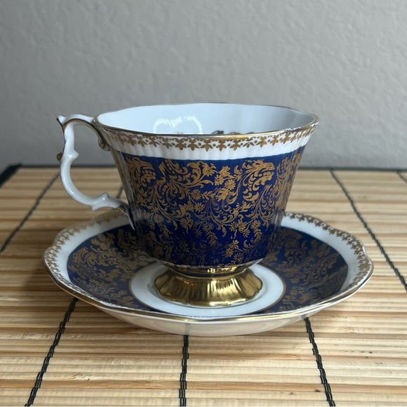 VTG Royal Albert Bone China Tea Cup & Saucer Buckingham Series Blue Gold READ - Picture 3 of 16